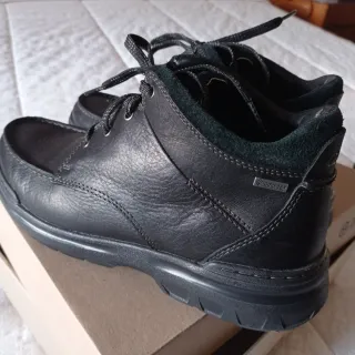 Scarponcini uomo Clarks pelle nera