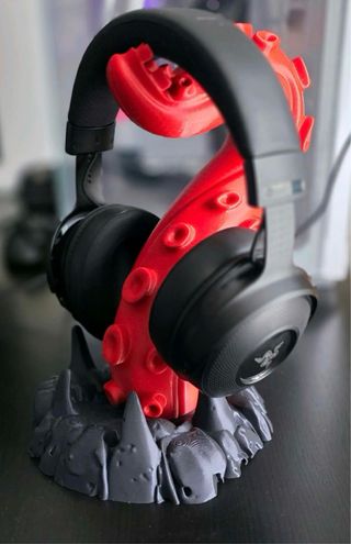 Soporte para cascos tentáculo