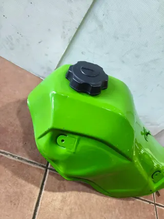 Depósito Kawasaki KLX 125