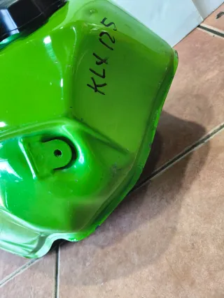 Depósito Kawasaki KLX 125