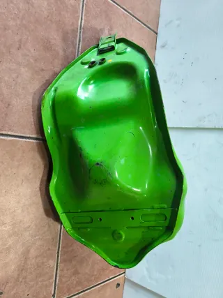 Depósito Kawasaki KLX 125