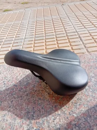 Sillín de bicicleta ergonómico nuevo