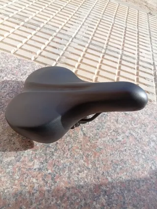Sillín de bicicleta ergonómico nuevo