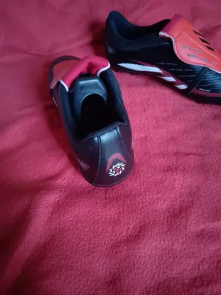 Botas fútbol Adidas Predator