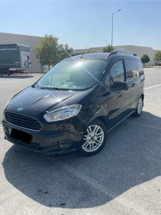 Ford Tourneo Courier 2017