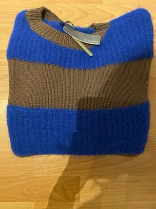 Jersey de rayas azul y marrón