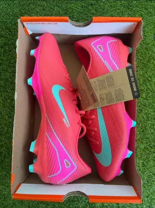 NIKE MERCURIAL