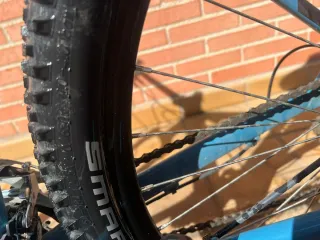 Bicicleta Montaña CUBE - Como Nueva