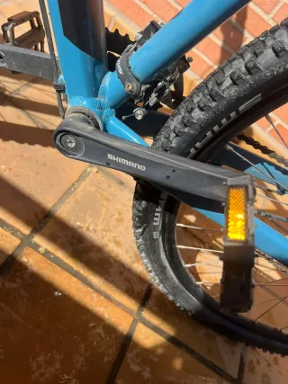 Bicicleta Montaña CUBE - Como Nueva