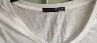 Conjunto 2 camisetas Atmosphere semitransparentes.