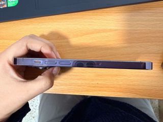 iPhone 14 Pro Morado