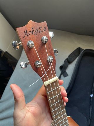 Ukelele Aokozo con funda