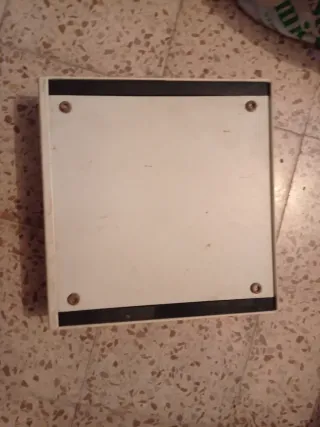 Máquina de escribir Olympia Traveller suiza