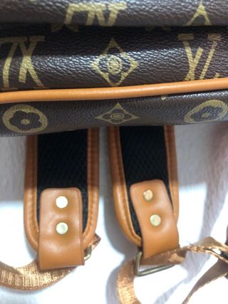 Bolso de mujer marrón y dorado