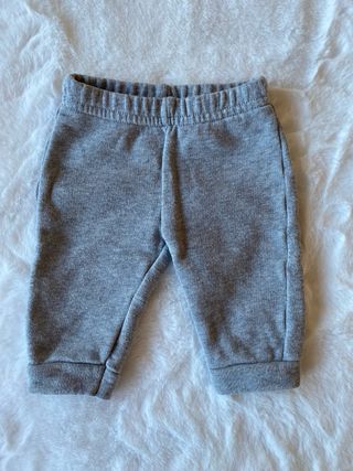 Chándal Benetton bebé 1-3 meses gris