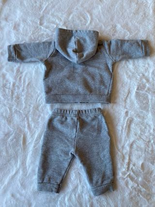 Chándal Benetton bebé 1-3 meses gris