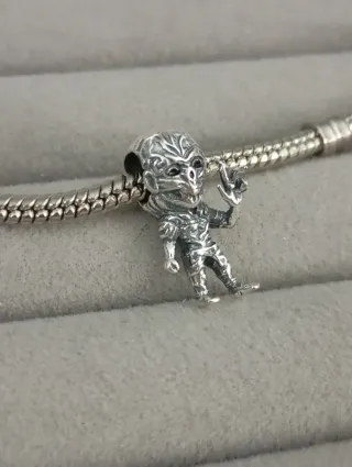 Charm Vecna nuevo plata