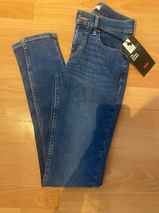 Pantalón Levi's Mujer 710 Super Skinny Talla 29x32