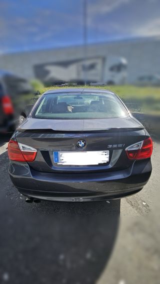 BMW Serie 3 (325i) Siniestrado