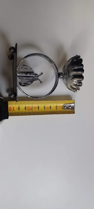 Portacandela decorativo in metallo