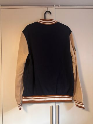 Cazadora Beisbolera NY Azul y Beige