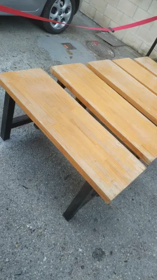mesas y bancos de maderas 4 mesas y 7 bancos 450€