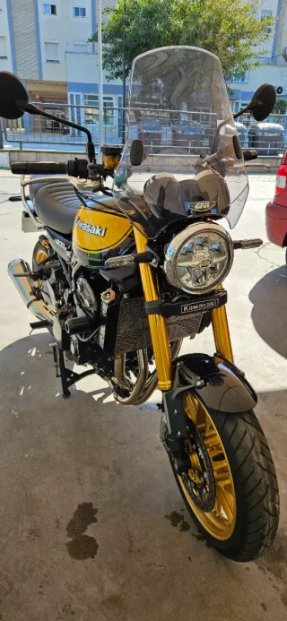 Kawasaki Z900RS SE Modelo Yellow Ball