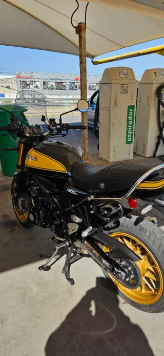 Kawasaki Z900RS SE Modelo Yellow Ball