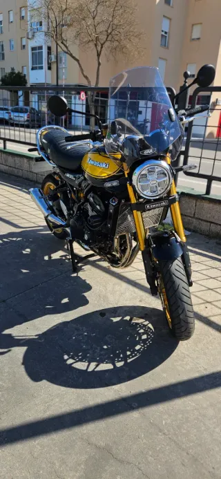 Kawasaki Z900RS SE Modelo Yellow Ball