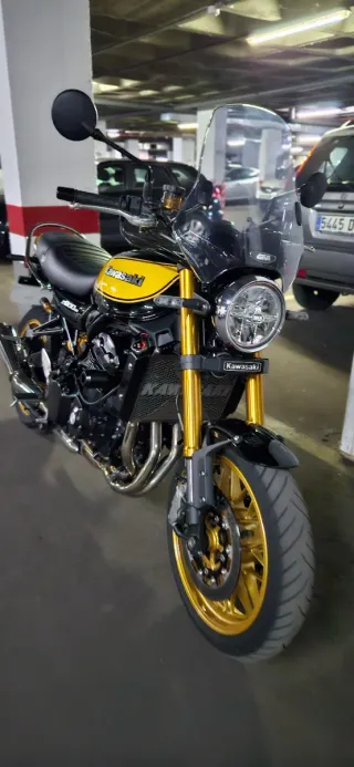 Kawasaki Z900RS SE Modelo Yellow Ball
