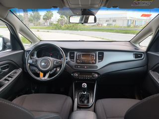 KIA Carens 2017 1.7 CRDI 115 CV 6V IMPECABLE