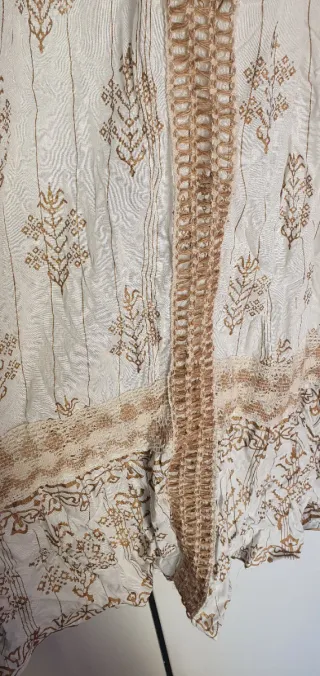 Vestido hippie beige y blanco talla única