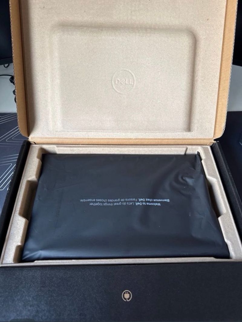 Dell Latitude 3550 Intel Core Ultra afbeelding 5