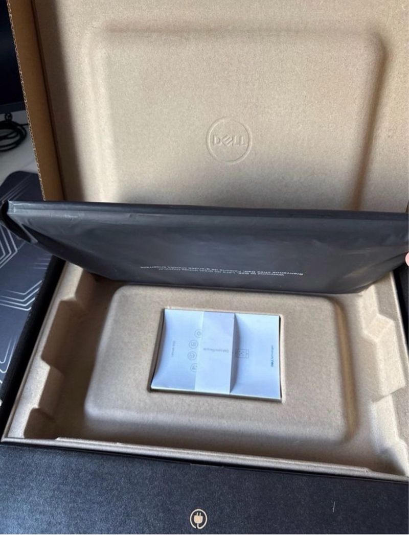 Dell Latitude 3550 Intel Core Ultra afbeelding 2