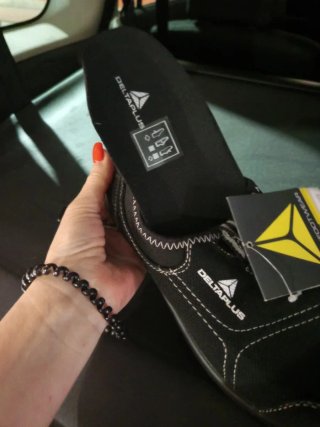 Zapatos seguridad Delta Plus T41. A estrenar