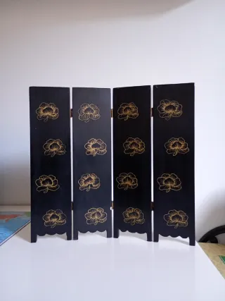 Biombo Chino antiguo pequeño.