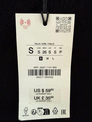 Jersey negro con hombreras