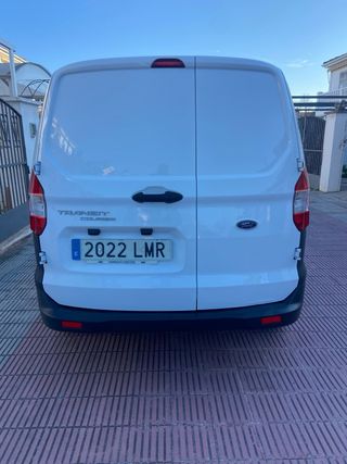 Ford Transit Courier 2021