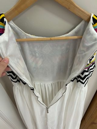 Vestido largo boho bordado con pedrería y gasa