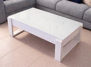 Tavolo da centro moderno bianco e in vetro