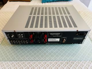 Amplificador Marantz PM7001