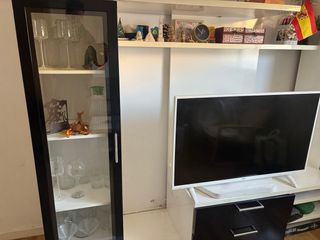 Salón completo: Mueble TV, Vitrina y meda