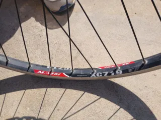 Cuadro de bicicleta con 3 ruedas