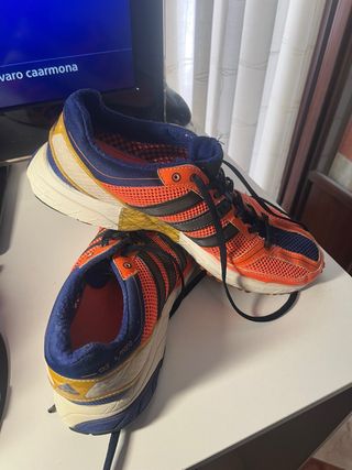Zapatillas Adidas Running Naranja y Azul