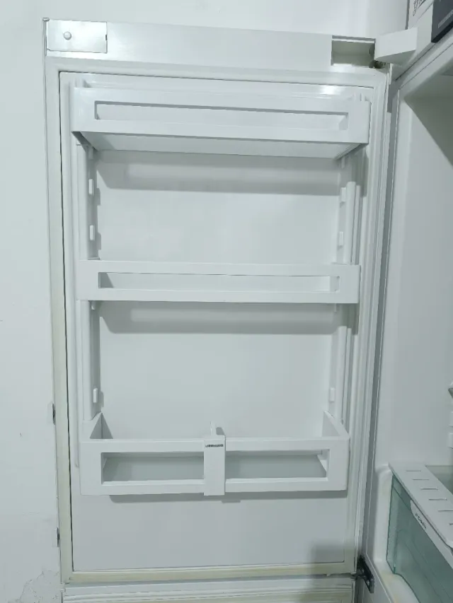 Nevera Combi Liebherr, 1.85x60cm No Frost