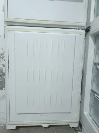 Nevera Combi Liebherr, 1.85x60cm No Frost