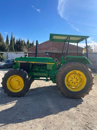 Tractor John Deere 2040 DT