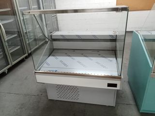 Vitrina expositora refrigerada fabricada a medida