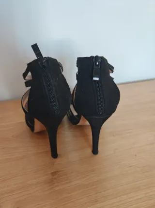 Sandalias de tacón negras talla 36