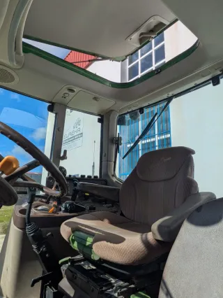 Tractor John Deere 6320 con pala